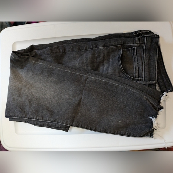 NWT Abercrombie & Fitch jeans - Picture 2 of 8